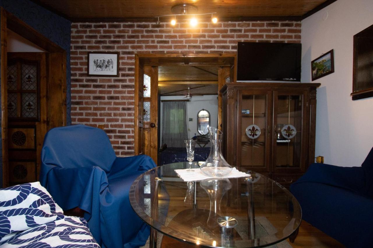 Старата Баkалия The Old Grocery, Guest Rooms Balçık Dış mekan fotoğraf
